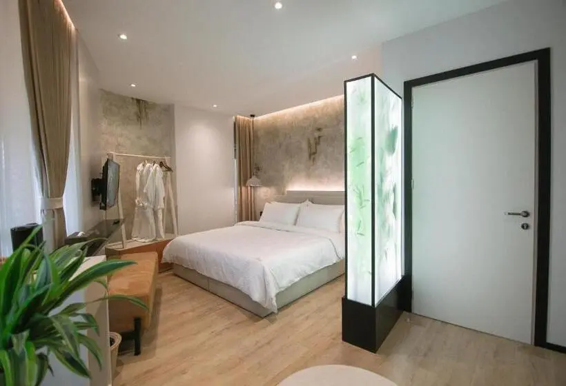 سوئیت با بالکن, Boulevard Boutique Apart