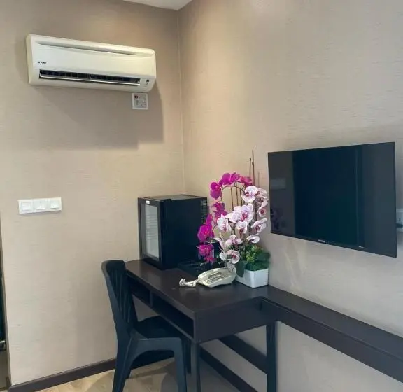 اتاق لوکس با تخت بزرگ, Geo Boutique Hotel   Seri Kembangan