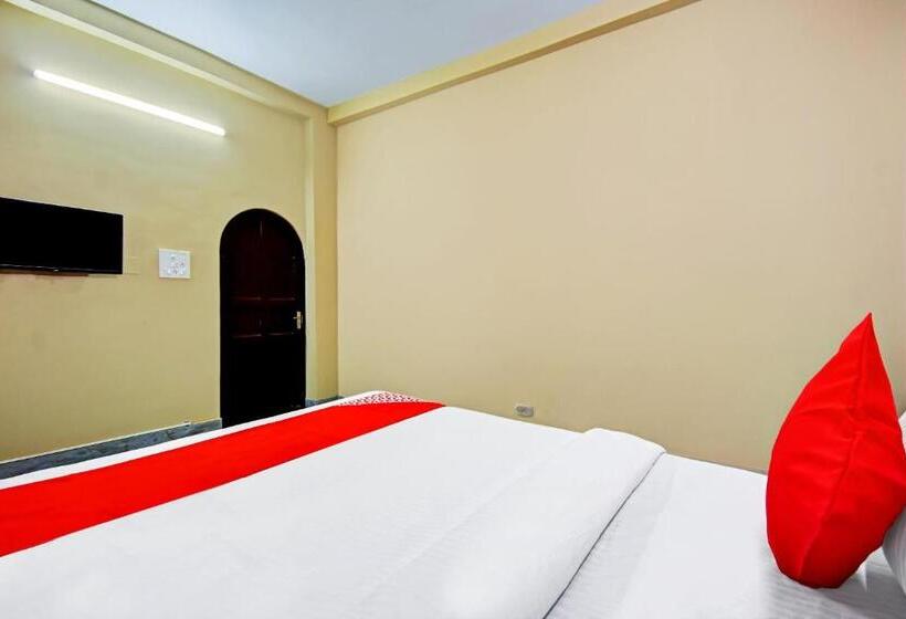 غرفة كلاسيكية ثلاثية, Oyo 80299 The Bougain Villa