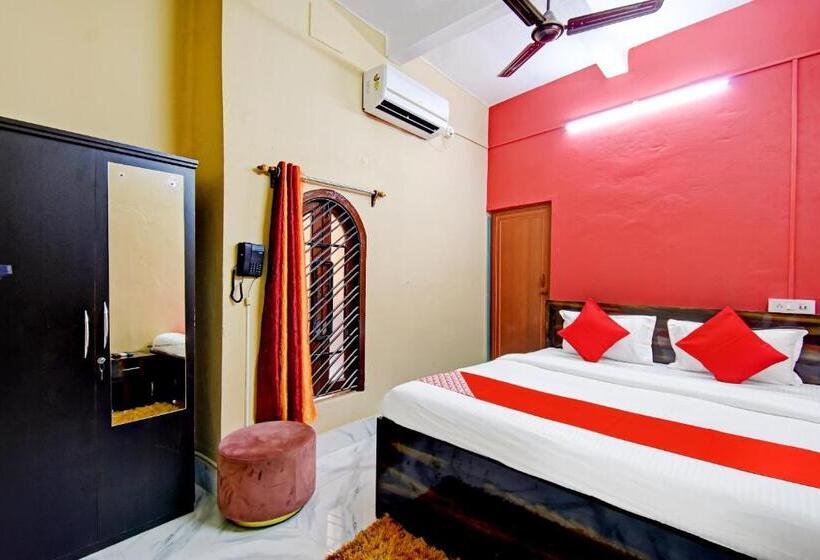 غرفة كلاسيكية ثلاثية, Oyo 80299 The Bougain Villa