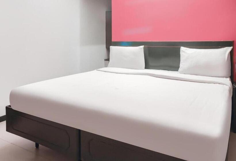 スタンダードトリプルルーム, O Kota Lodge