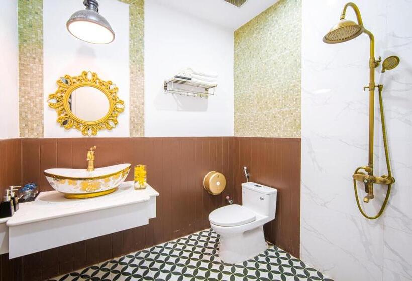 اتاق لوکس سه تخته, Sun City Hotel Da Nang