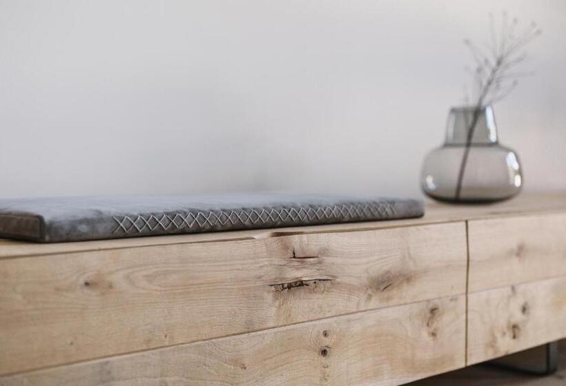 이그제큐티브 스위트, Zelloon Boutique