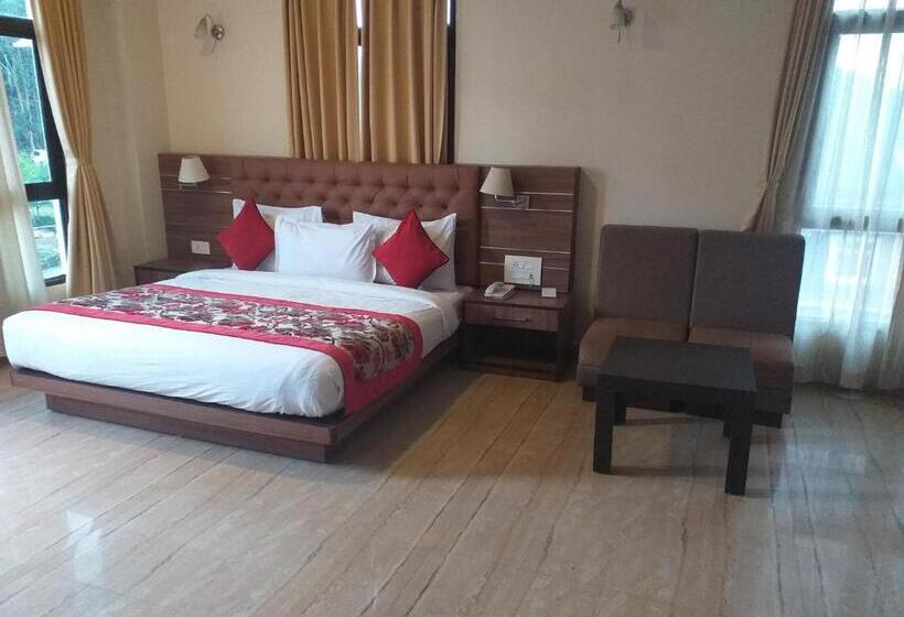 豪华房间, Sobralia Casino Resort & Spa