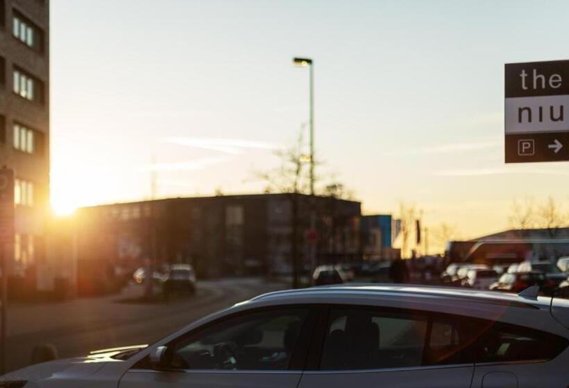 اتاق لوکس, The Niu Crusoe   Apartments