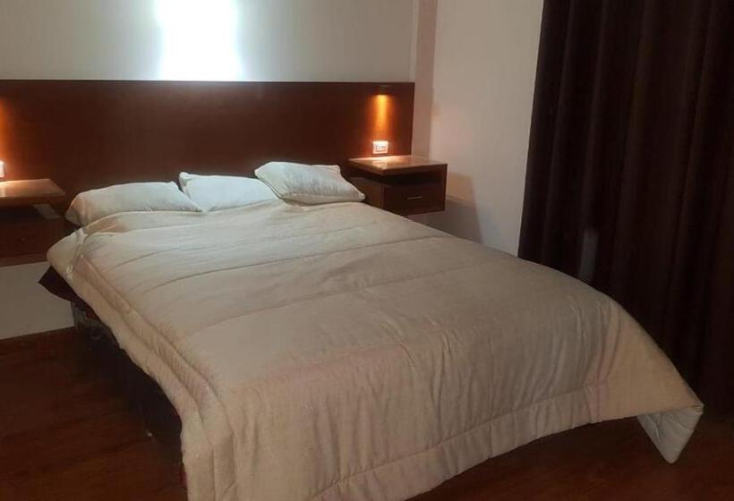 اتاق استاندارد, Asian House