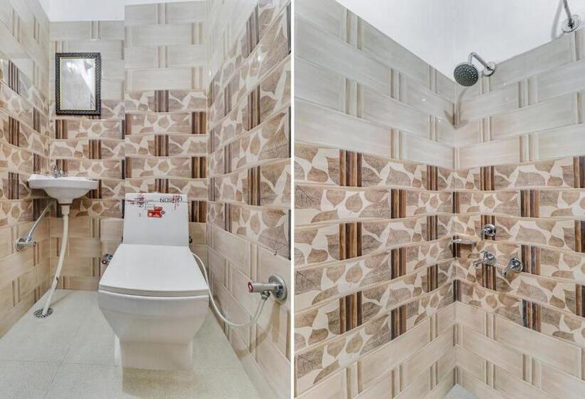 חדר קלאסי לשלושה, O Sun View