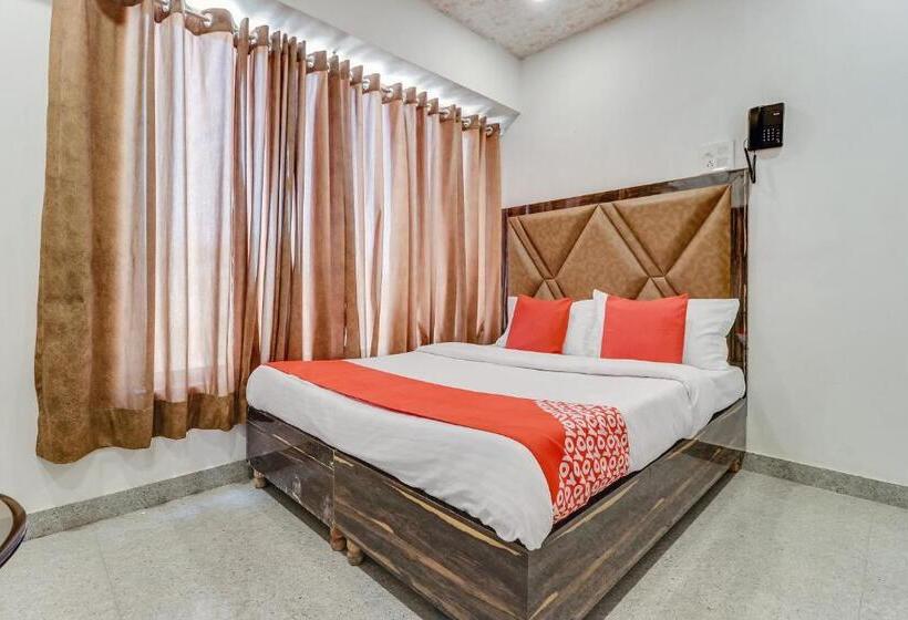 חדר קלאסי לשלושה, O Sun View