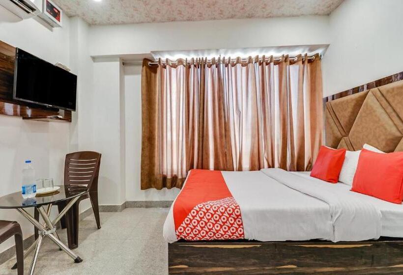 חדר קלאסי לשלושה, O Sun View