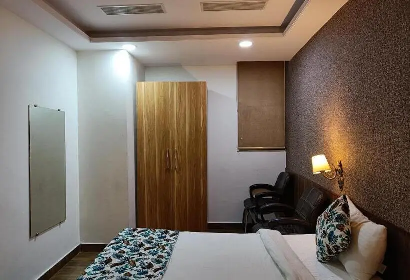 デラックスルーム, The Dwelling Paradise