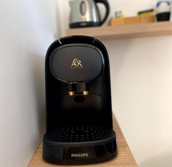 디럭스 룸, Le Bas Chitray