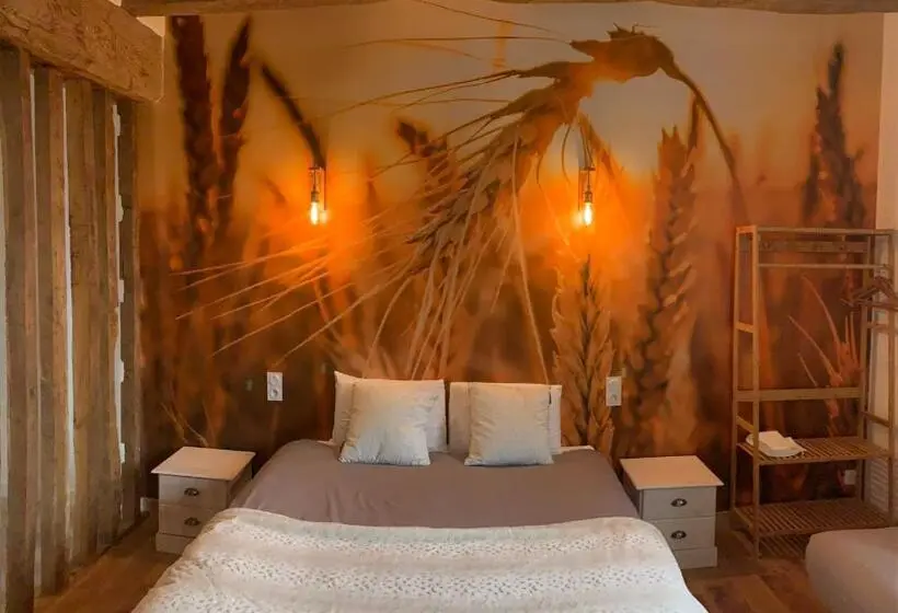 Quarto Triplo Deluxe, Le Bas Chitray