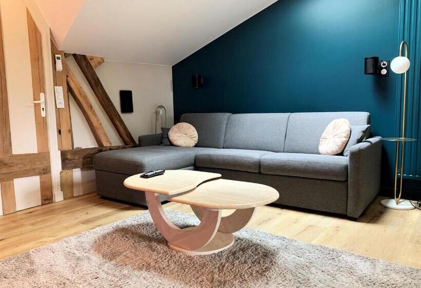 듀플렉스 스위트, Le Bas Chitray