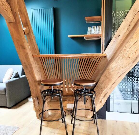 듀플렉스 스위트, Le Bas Chitray