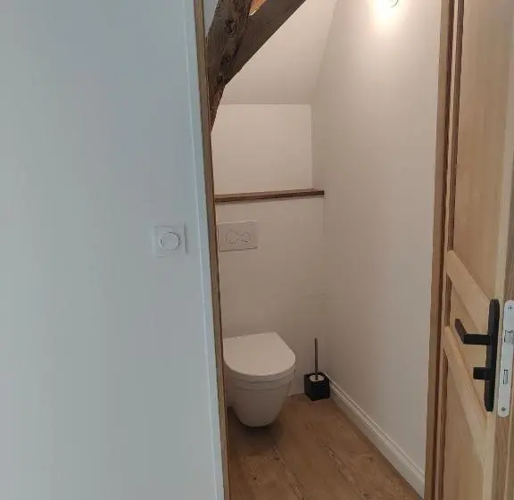 Quarto Dúplex, Le Bas Chitray