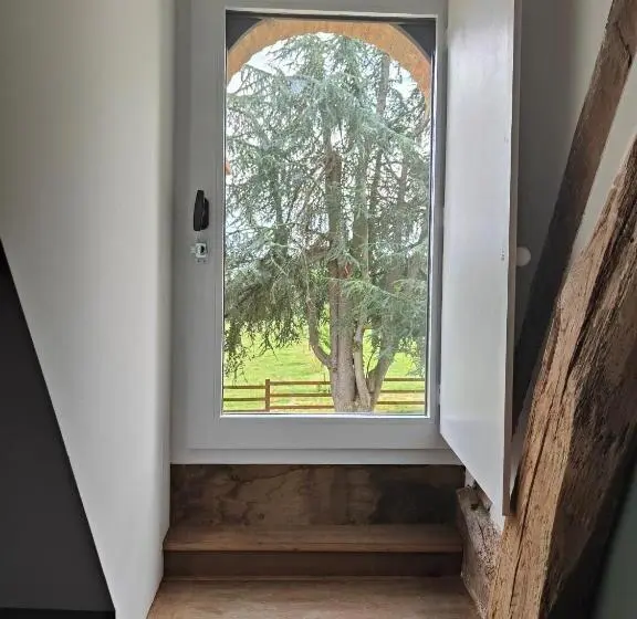 Apartamento 1 Dormitório Vista Jardim, Le Bas Chitray