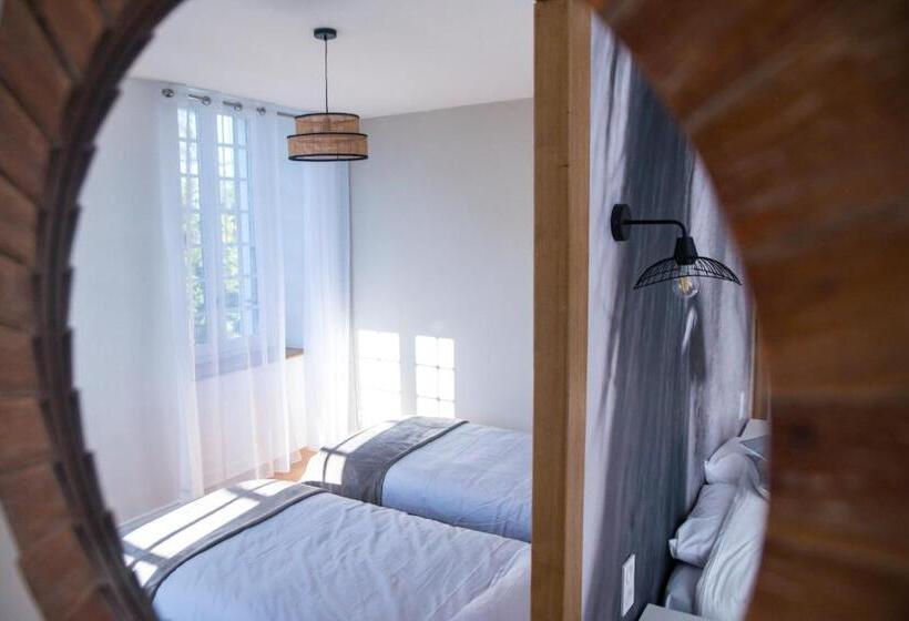 패밀리 룸 가든 전망, Le Bas Chitray