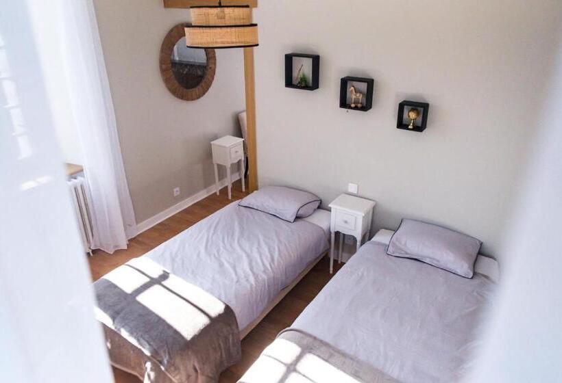 패밀리 룸 가든 전망, Le Bas Chitray