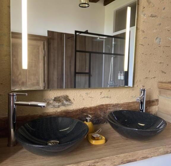 스탠다드 룸 가든 전망, Le Bas Chitray