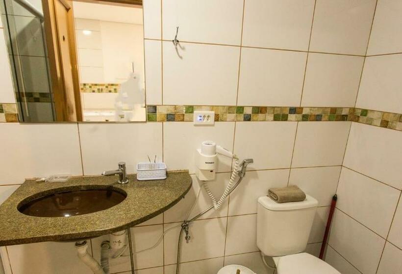 اتاق لوکس, Chalet Monet  Granja Vianna