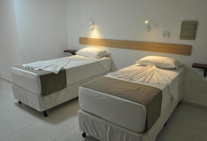 اتاق لوکس, Chalet Monet  Granja Vianna