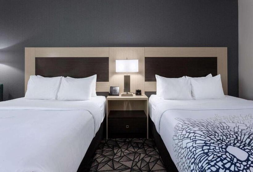 스탠다드 룸, La Quinta Inn & Suites By Wyndham Shorewood