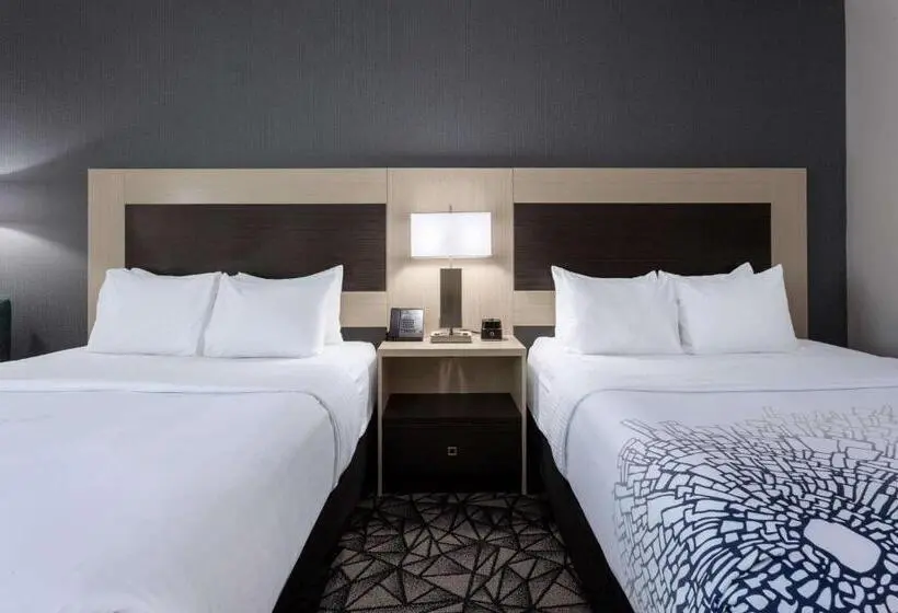 スタンダードルーム, La Quinta Inn & Suites By Wyndham Shorewood