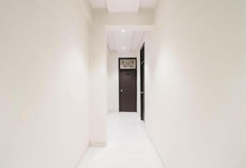 Трехместный Номер Классика, Oyo 79656 K K Weddings Bell