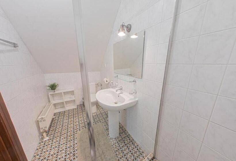 ベーシックルーム, Salamander   Garni