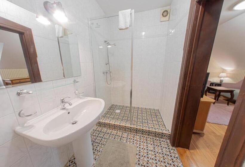 ベーシックルーム, Salamander   Garni