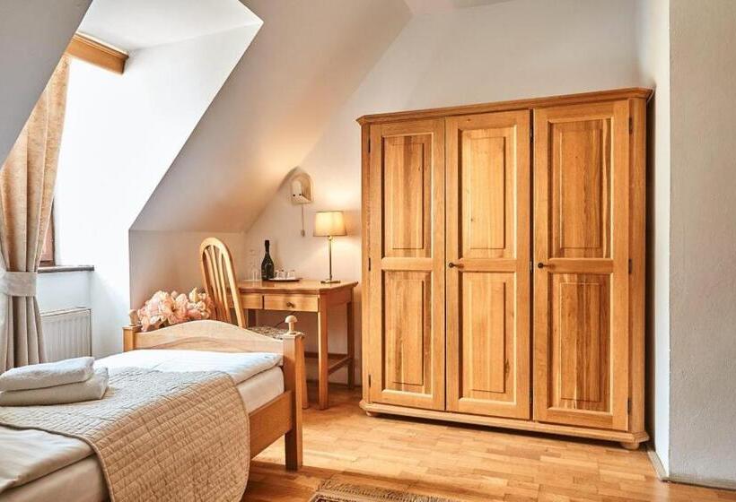 スタンダードシングルルーム, Salamander   Garni