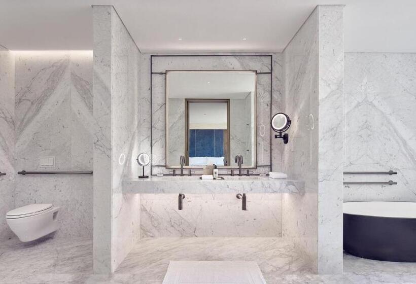 اتاق دلوکس با تخت کینگ و چشمانداز شهر, The Ritzcarlton, Mexico City