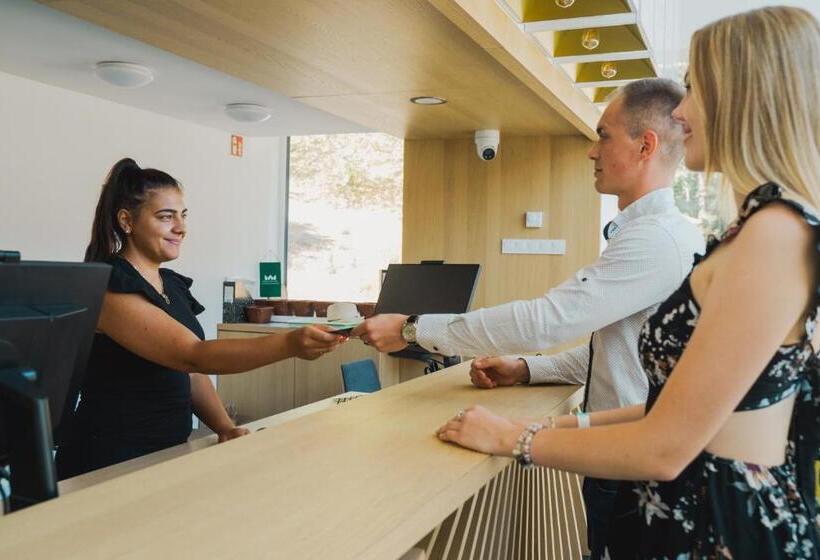 패밀리 룸, Rákóczi Hotel, Tábor és Rendezvényközpont