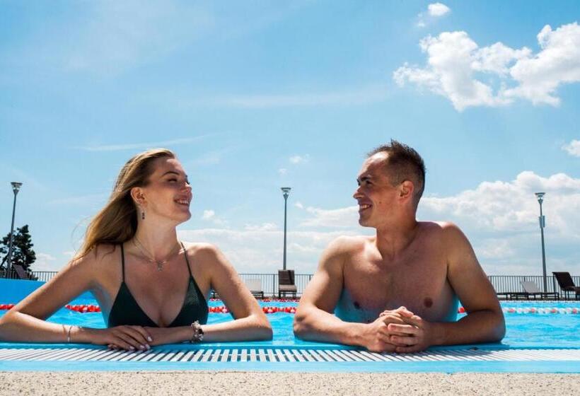 패밀리 룸, Rákóczi Hotel, Tábor és Rendezvényközpont