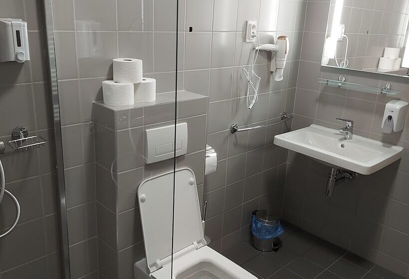 Номер Стандарт, Rákóczi Hotel, Tábor és Rendezvényközpont
