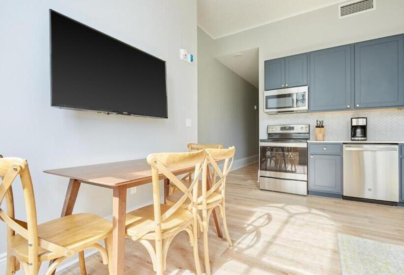 חדר סטודיו סטנדרד, Sonder At The Vitascope