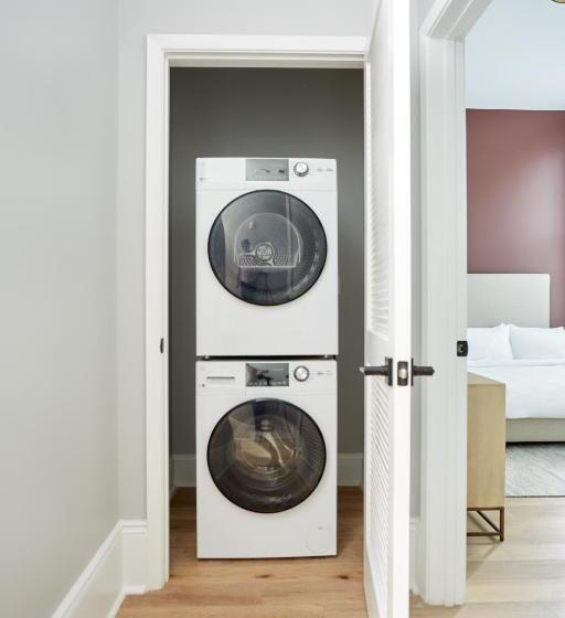 חדר סטודיו סטנדרד, Sonder At The Vitascope