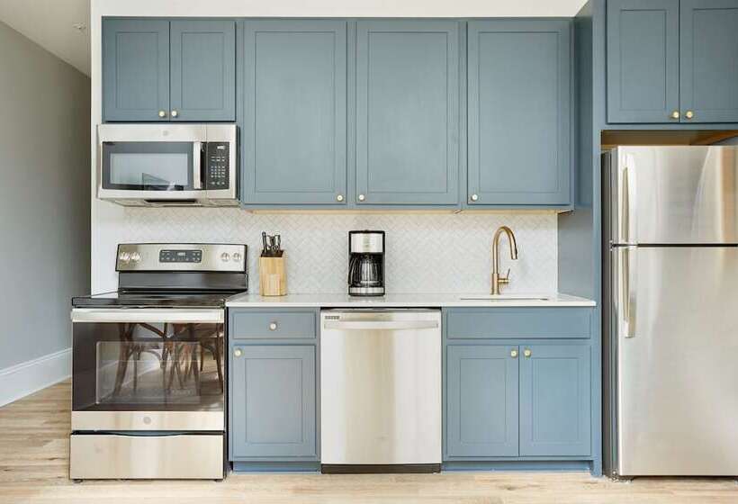 דירת שני חדרים, Sonder At The Vitascope