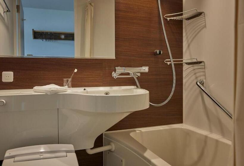 Номер Стандарт, Tuka Miika