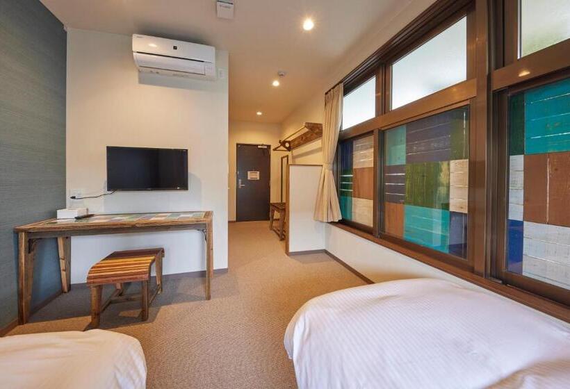 Номер Стандарт, Tuka Miika