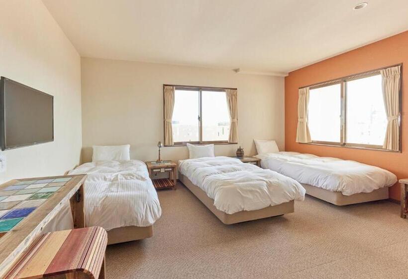 Номер Стандарт Трехместный, Tuka Miika