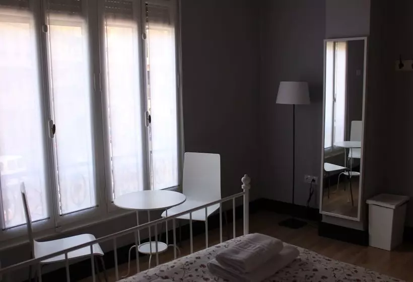 اتاق استاندارد, Hi Valencia Canovas