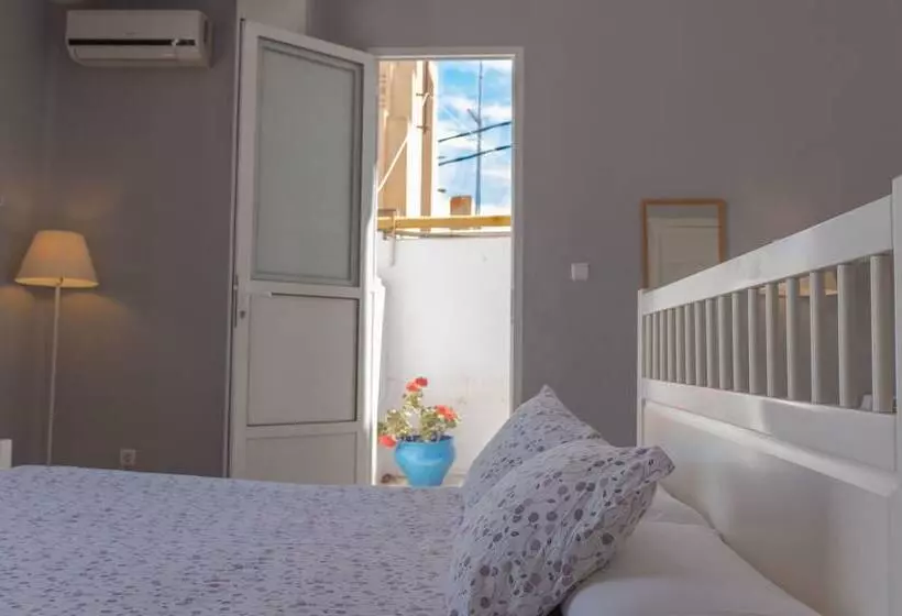 اتاق سوپریور, Hi Valencia Canovas