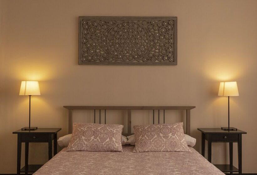 غرفة سوبيريور ثلاثية, Hi Valencia Canovas