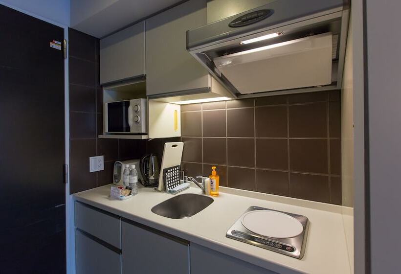스탠다드 스튜디오, Citadines Shinjuku Tokyo