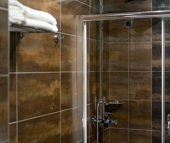 エコノミールーム, Areos