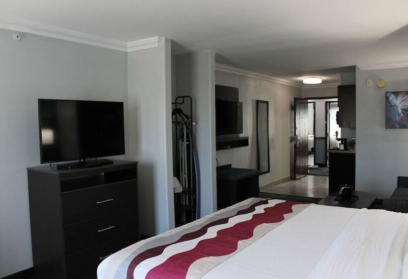 Suite, Best Western Medical Center North Inn & Suites Near Six Flags