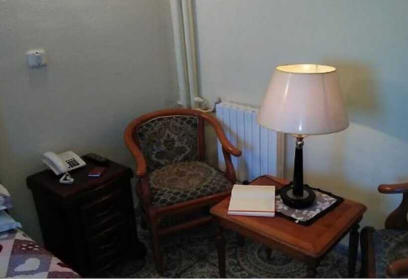 اتاق استاندارد, Grand Hotel Adghir