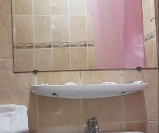 اتاق استاندارد یک نفره, Grand Hotel Adghir