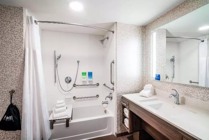سوئیت جونیور با تخت بزرگ, Grand Hotel Mattei